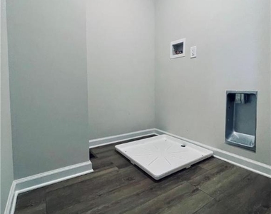 314 Barber Street - Photo Thumbnail 41