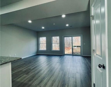 314 Barber Street - Photo Thumbnail 23