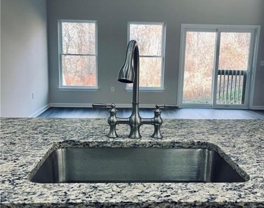 314 Barber Street - Photo Thumbnail 16