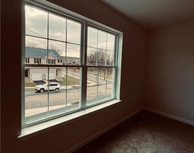 314 Barber Street - Photo Thumbnail 36