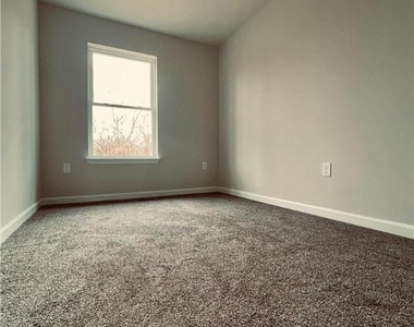314 Barber Street - Photo Thumbnail 39