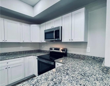 314 Barber Street - Photo Thumbnail 18