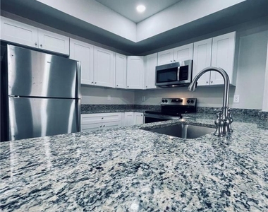 314 Barber Street - Photo Thumbnail 14