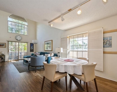 1195 Coquille Street - Photo Thumbnail 6