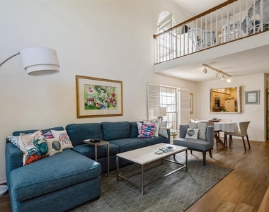1195 Coquille Street - Photo Thumbnail 3