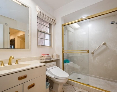 1195 Coquille Street - Photo Thumbnail 22