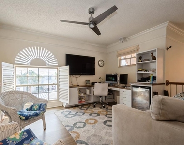 1195 Coquille Street - Photo Thumbnail 7