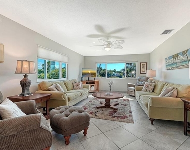 2657 Riverbluff Parkway - Photo Thumbnail 5