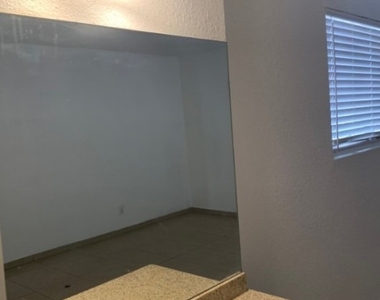 5148 Greene Lane - Photo Thumbnail 5