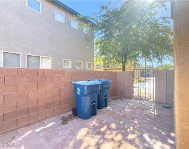 3610 Pinnate Drive - Photo Thumbnail 2