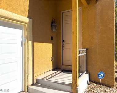 3610 Pinnate Drive - Photo Thumbnail 1