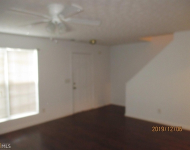 2296 Strathmoor Manor Drive - Photo Thumbnail 3