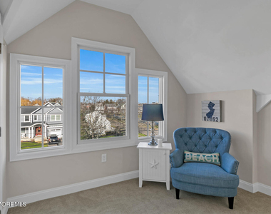 303 Pennsylvania Avenue - Photo Thumbnail 36