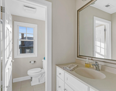 303 Pennsylvania Avenue - Photo Thumbnail 31