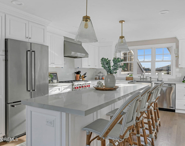 303 Pennsylvania Avenue - Photo Thumbnail 14