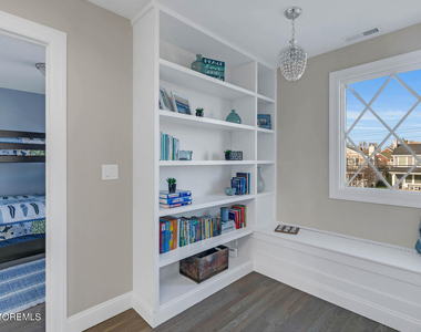 303 Pennsylvania Avenue - Photo Thumbnail 24