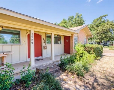 1909 8th Street - Photo Thumbnail 1
