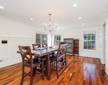 1909 8th Street - Photo Thumbnail 2