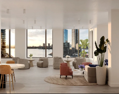 77 Commercial Street - Photo Thumbnail 9