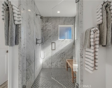 317 E Bay Front - Photo Thumbnail 35