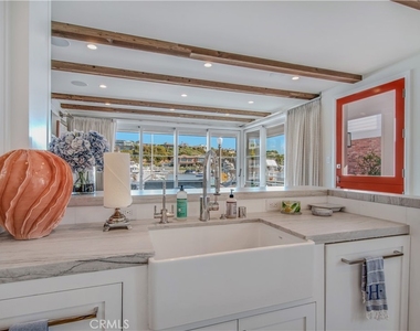 317 E Bay Front - Photo Thumbnail 18