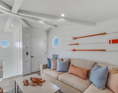 317 E Bay Front - Photo Thumbnail 40