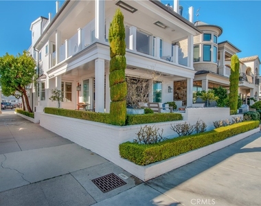 317 E Bay Front - Photo Thumbnail 5