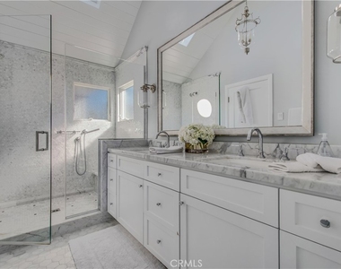 317 E Bay Front - Photo Thumbnail 31