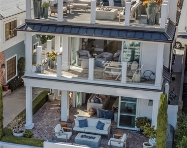 317 E Bay Front - Photo Thumbnail 2