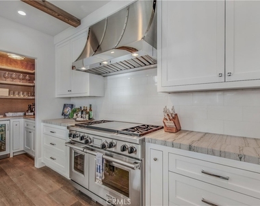 317 E Bay Front - Photo Thumbnail 17
