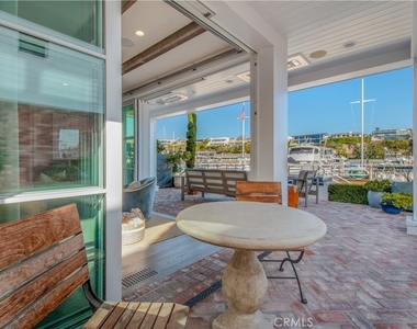 317 E Bay Front - Photo Thumbnail 10
