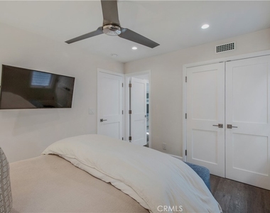 317 E Bay Front - Photo Thumbnail 32