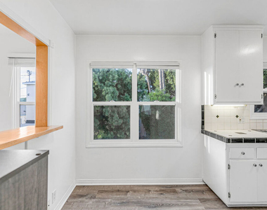 1352 Ocean Park Boulevard - Photo Thumbnail 3