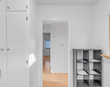 1352 Ocean Park Boulevard - Photo Thumbnail 6