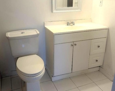20400 Nw 7th Avenue - Photo Thumbnail 2