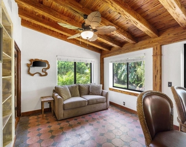 400 33rd Street - Photo Thumbnail 17