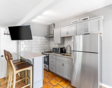 400 33rd Street - Photo Thumbnail 51