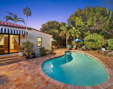 400 33rd Street - Photo Thumbnail 6