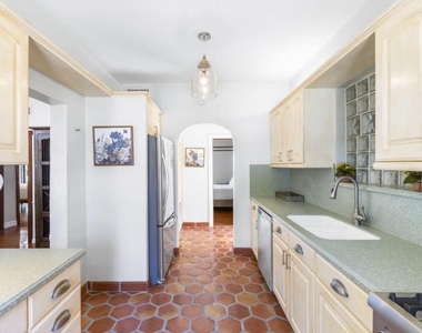 400 33rd Street - Photo Thumbnail 22