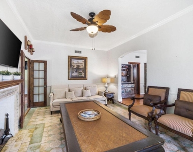 400 33rd Street - Photo Thumbnail 15