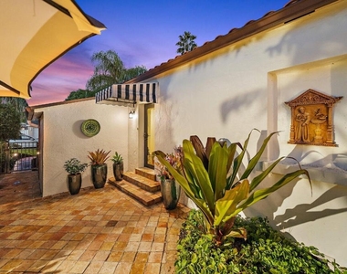 400 33rd Street - Photo Thumbnail 8