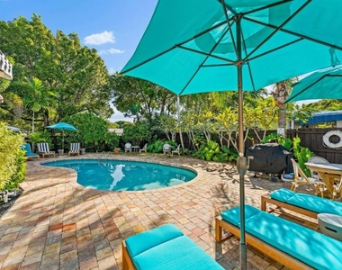 400 33rd Street - Photo Thumbnail 54