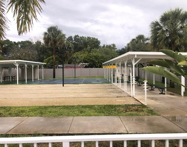 425 E Bougainvillea Drive - Photo Thumbnail 37