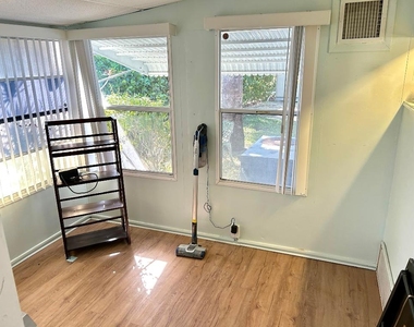 425 E Bougainvillea Drive - Photo Thumbnail 23