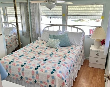 425 E Bougainvillea Drive - Photo Thumbnail 15