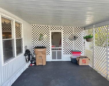 425 E Bougainvillea Drive - Photo Thumbnail 10