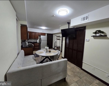 230 Market Street - Photo Thumbnail 2