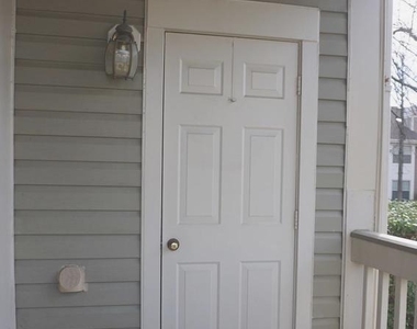10824 Antigua Terrace - Photo Thumbnail 25