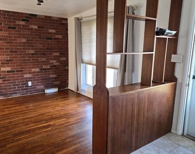 6624 Chippewa Drive - Photo Thumbnail 5