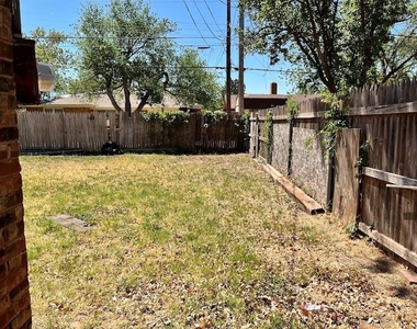 5431 45th Street - Photo Thumbnail 15